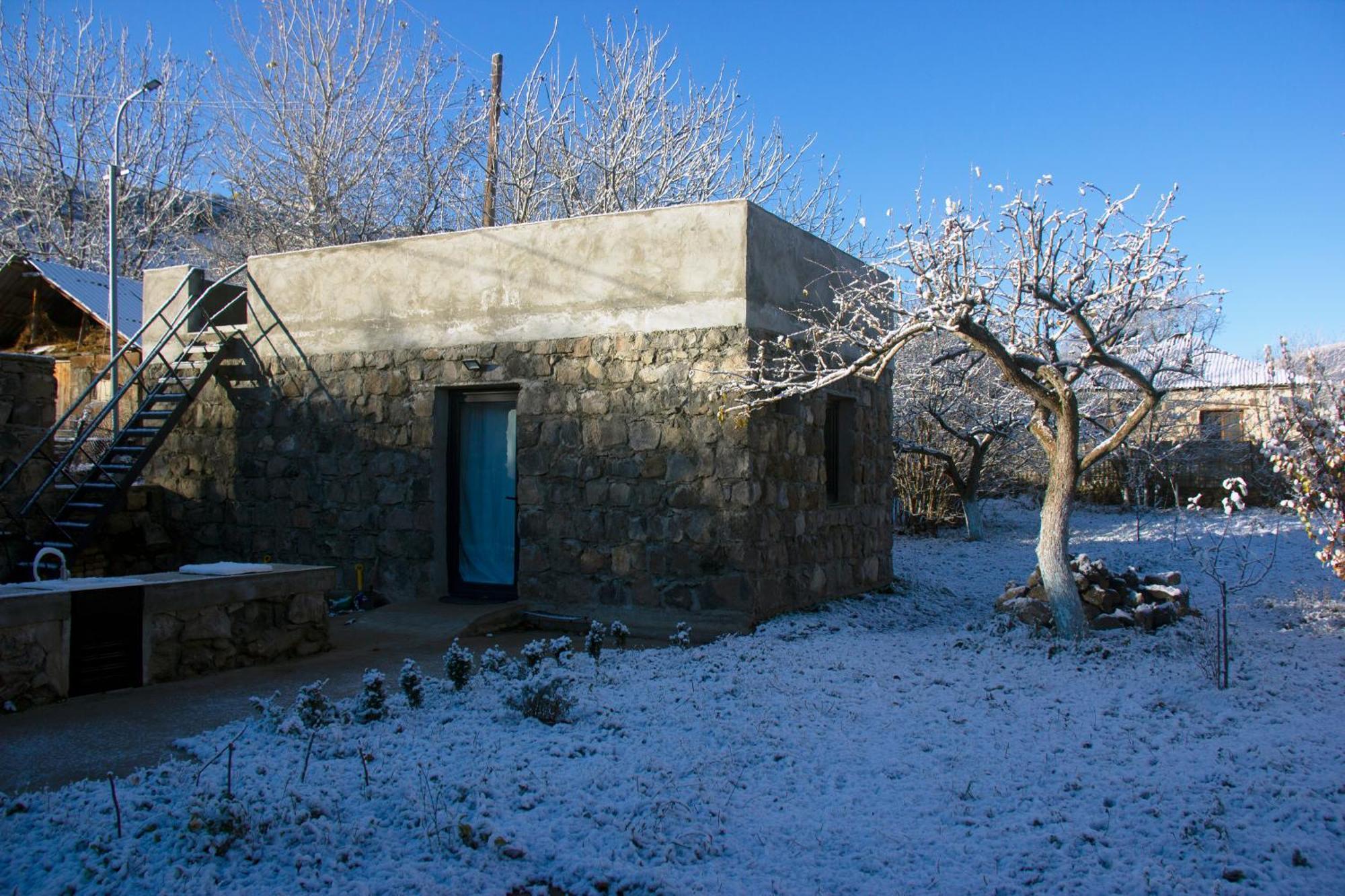 Zove Rural Cottage With Garden Views K'arashamb 외부 사진